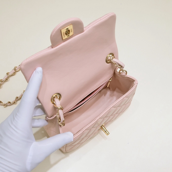 シャネルバッグ着用イメージ